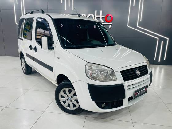 FIAT DOBLÒ 1.8 MPI HLX 16V FLEX 4P MANUAL FIAT DOBLÒ 1.8 MPI HLX 16V FLEX 4P MANUAL